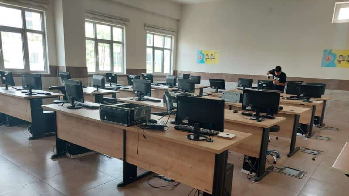 Kurum Binamızda Bulunan Bilgisayar Sınıfının Fiziksel Kapasitesi Artırıldı